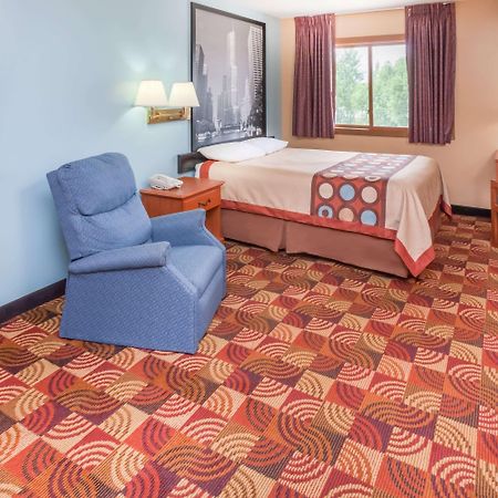 Super 8 By Wyndham Shipshewana Hotel Eksteriør billede