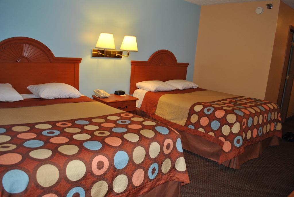 Super 8 By Wyndham Shipshewana Hotel Værelse billede