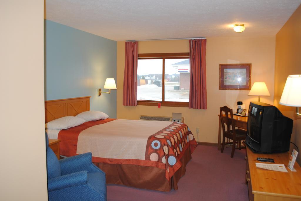 Super 8 By Wyndham Shipshewana Hotel Værelse billede